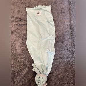 Ollie swaddle